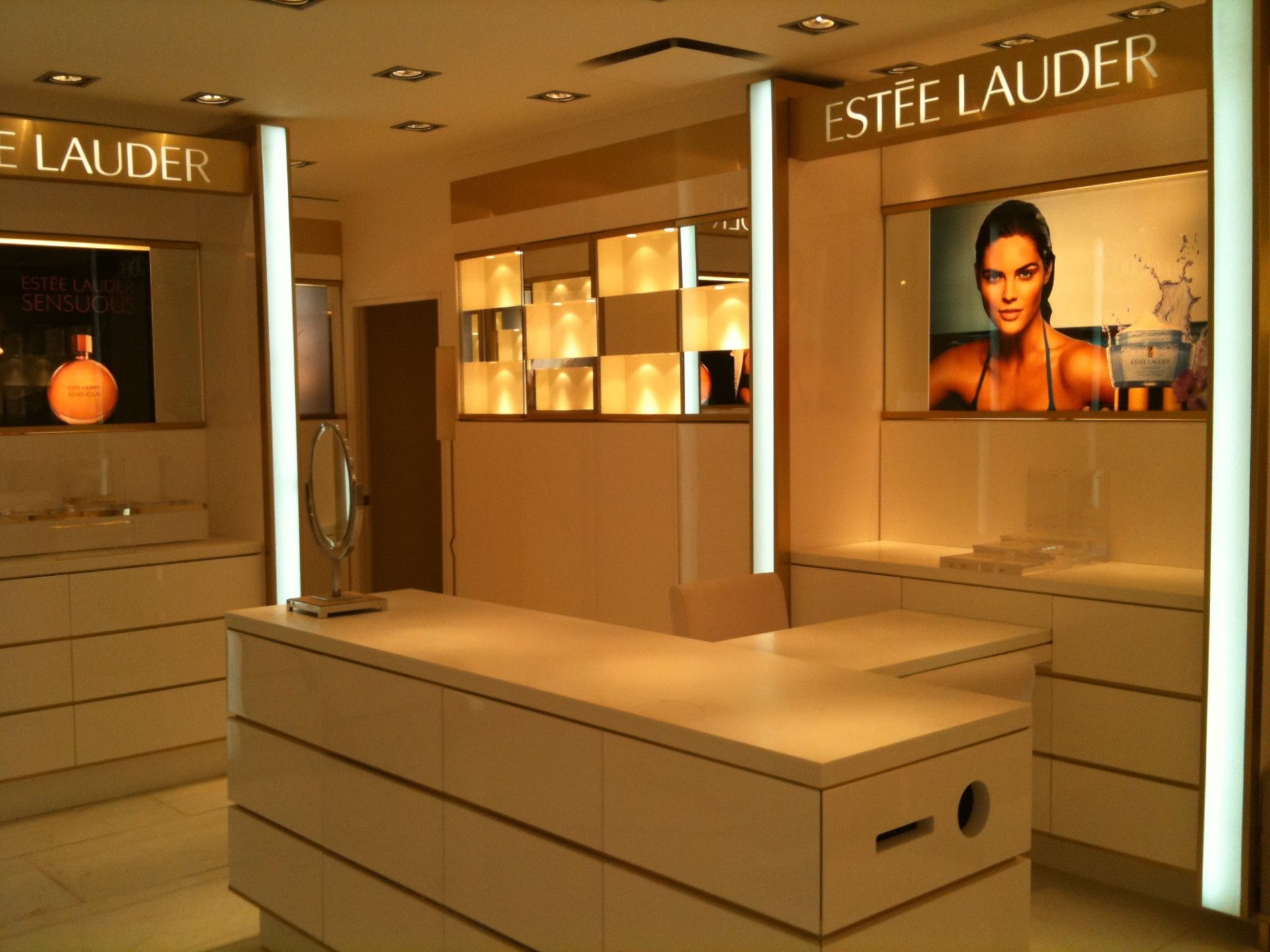 Estée Lauder — imagen 10