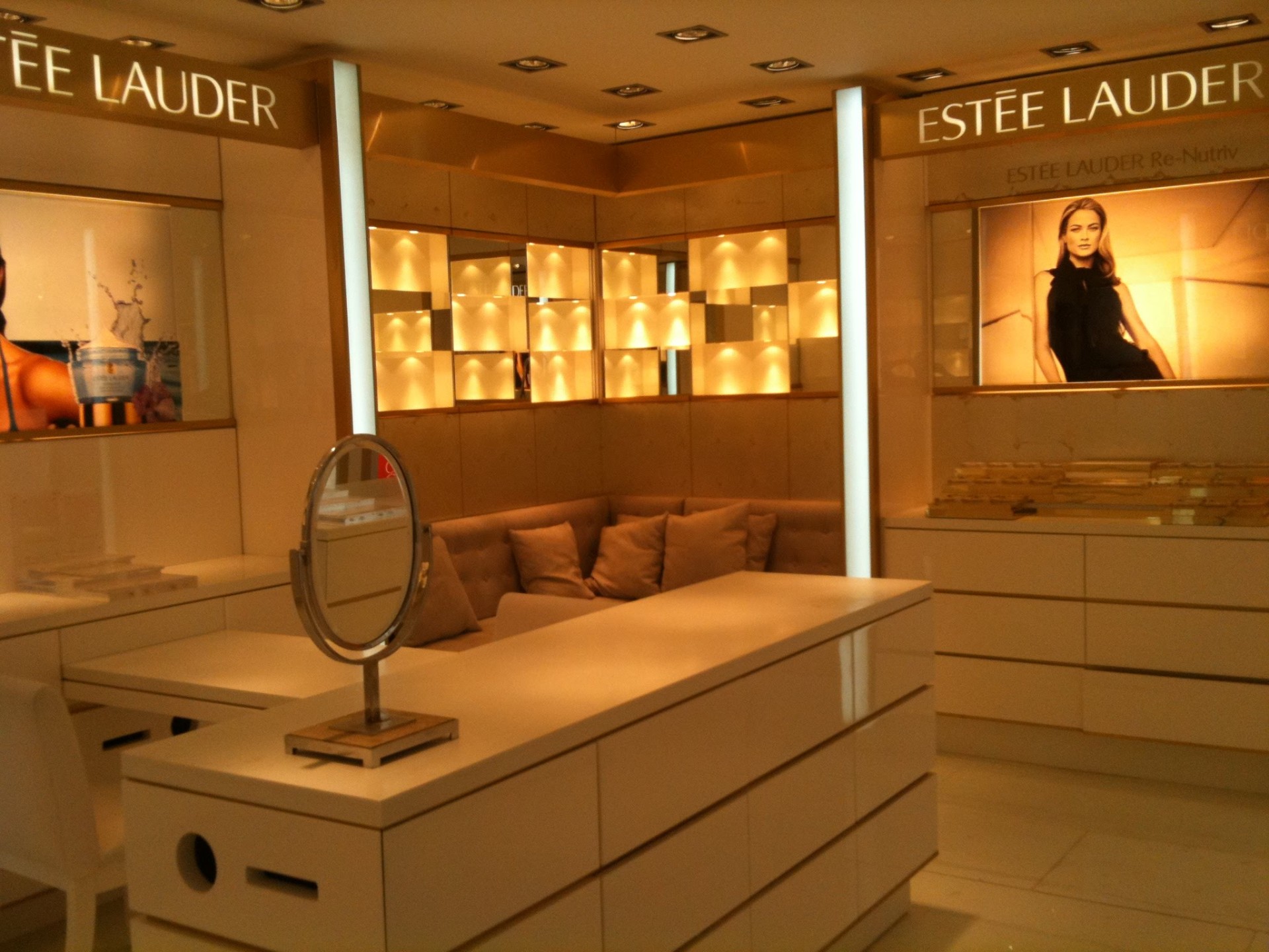 Estée Lauder — imagen 11